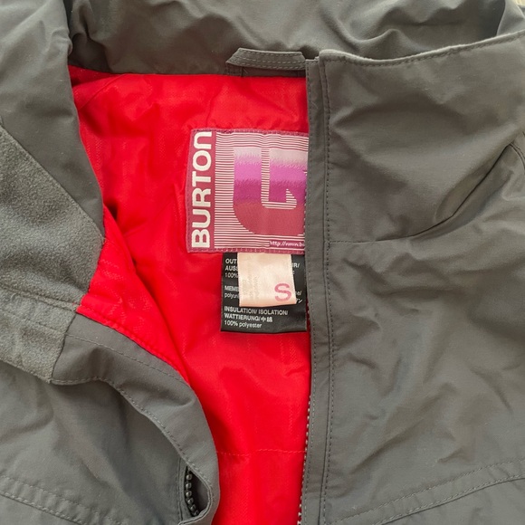 Burton Snowboarding Jacket - Picture 5 of 8